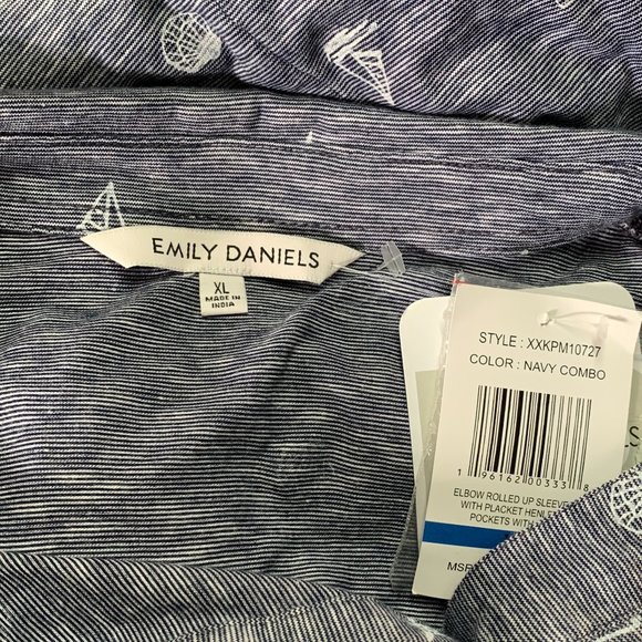 Emily Daniels Seashell/Starfish/Sailboat Short Sleeve Henley Blouse - Picture 5 of 5